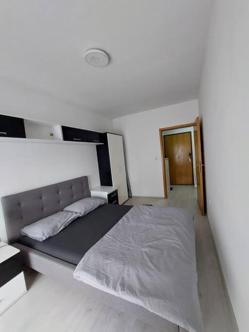 City Center Chic, Urban Apartment Σκόπια Εξωτερικό φωτογραφία