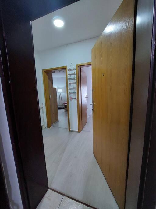 City Center Chic, Urban Apartment Σκόπια Εξωτερικό φωτογραφία
